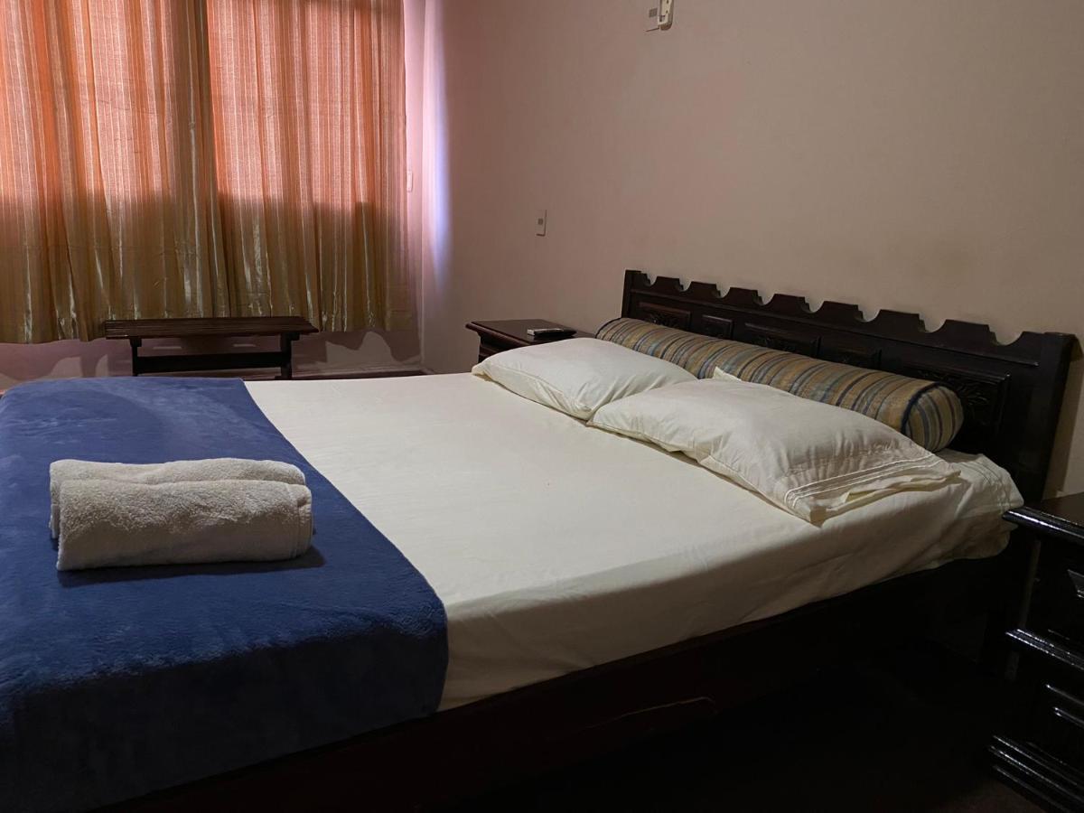 Turis Hotel Ciudad del Este Esterno foto